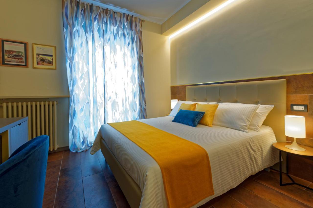 Red Ribbon Hotell Milano Eksteriør bilde
