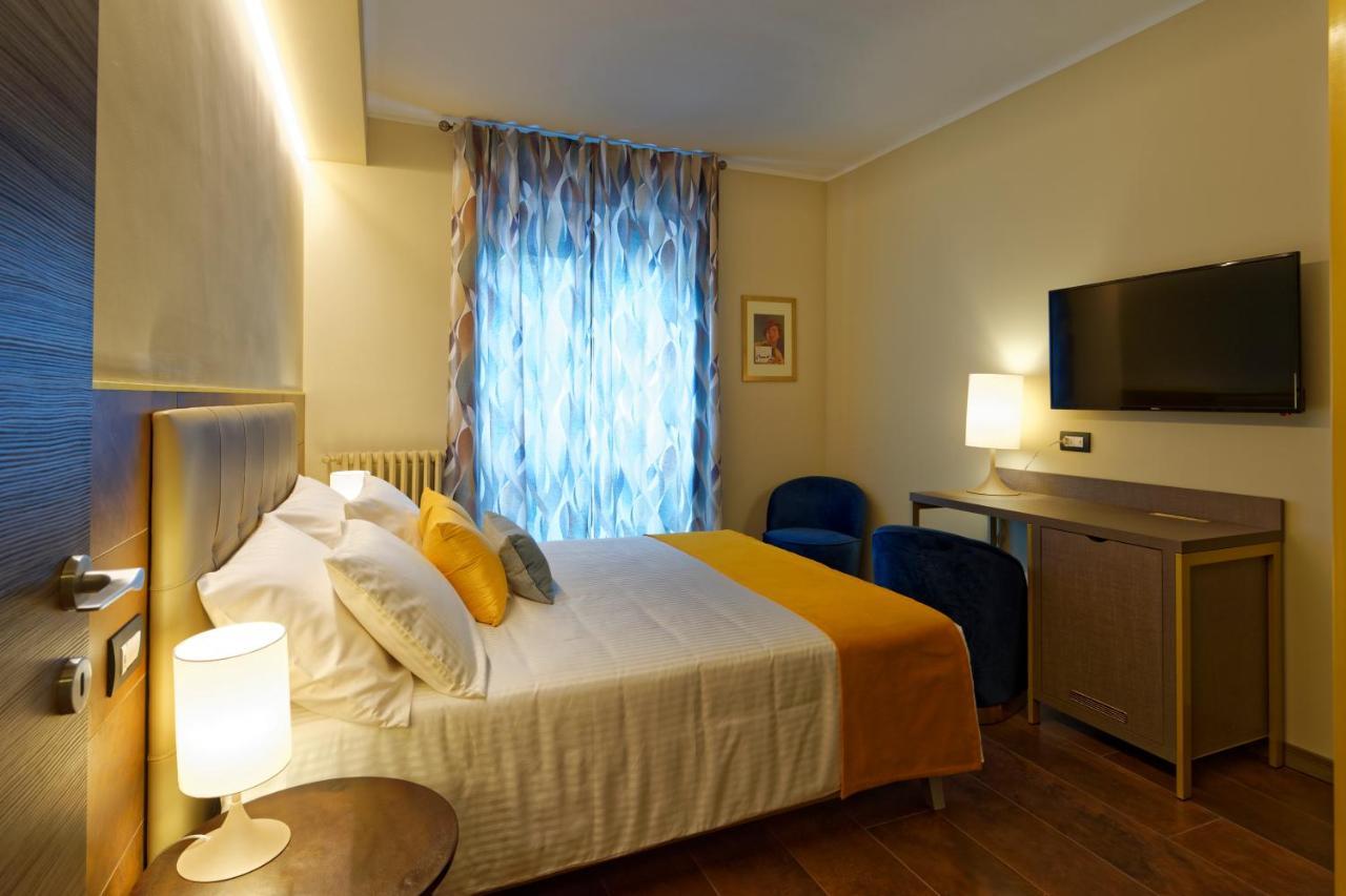 Red Ribbon Hotell Milano Eksteriør bilde